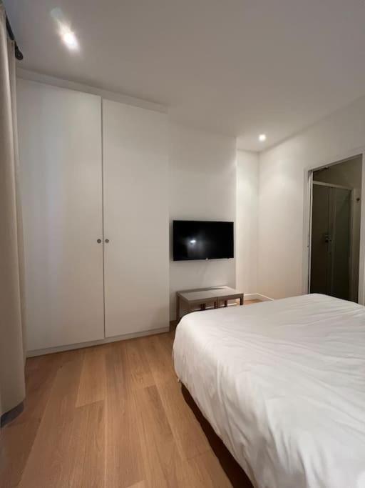 Luxury Appartment, Champs Elysees, Neuf ! Paris Extérieur photo