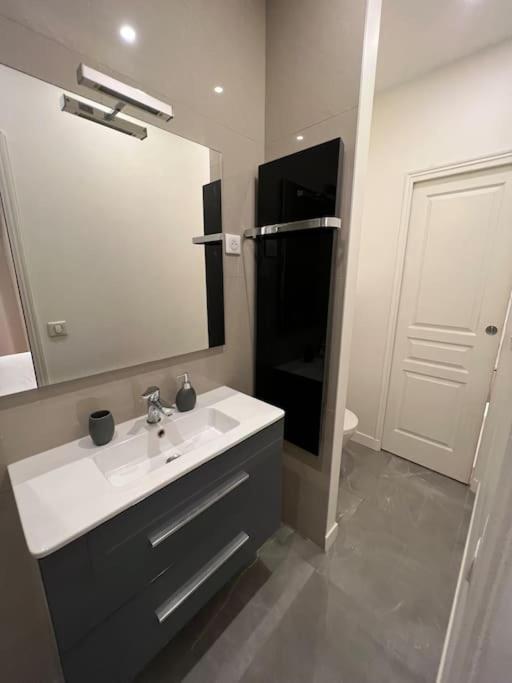Luxury Appartment, Champs Elysees, Neuf ! Paris Extérieur photo